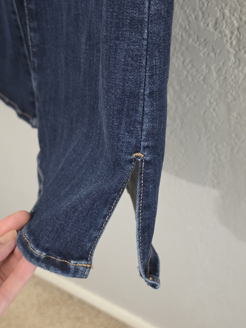 American Eagle Super Hi-Rise Flare Dark Wash Stretch Denim Womens Size 4 - Picture 4 of 10